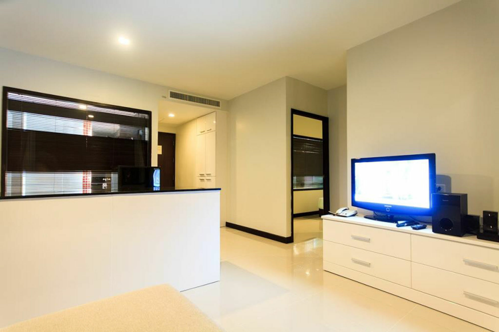 The Kris Condotel Bang Tao Beach  Esterno foto